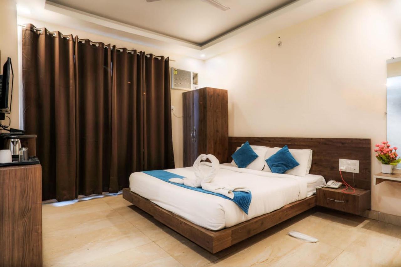 Vinsober Pride Inn Rishīkesh Buitenkant foto